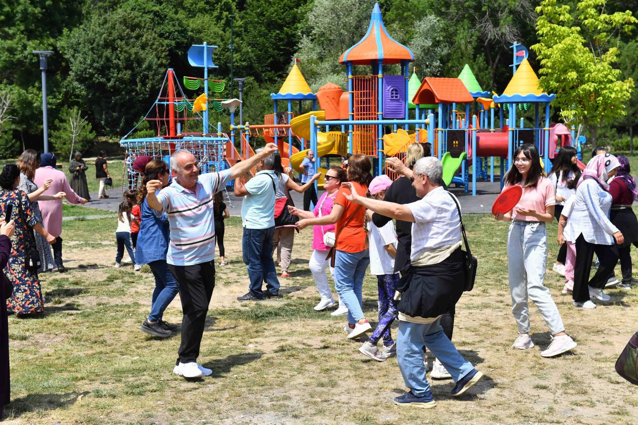 DOĞA YÜRÜYÜŞLERİNİN ÜÇÜNCÜSÜ ÇUBUK KARAGÖL’DE GERÇEKLEŞTİ