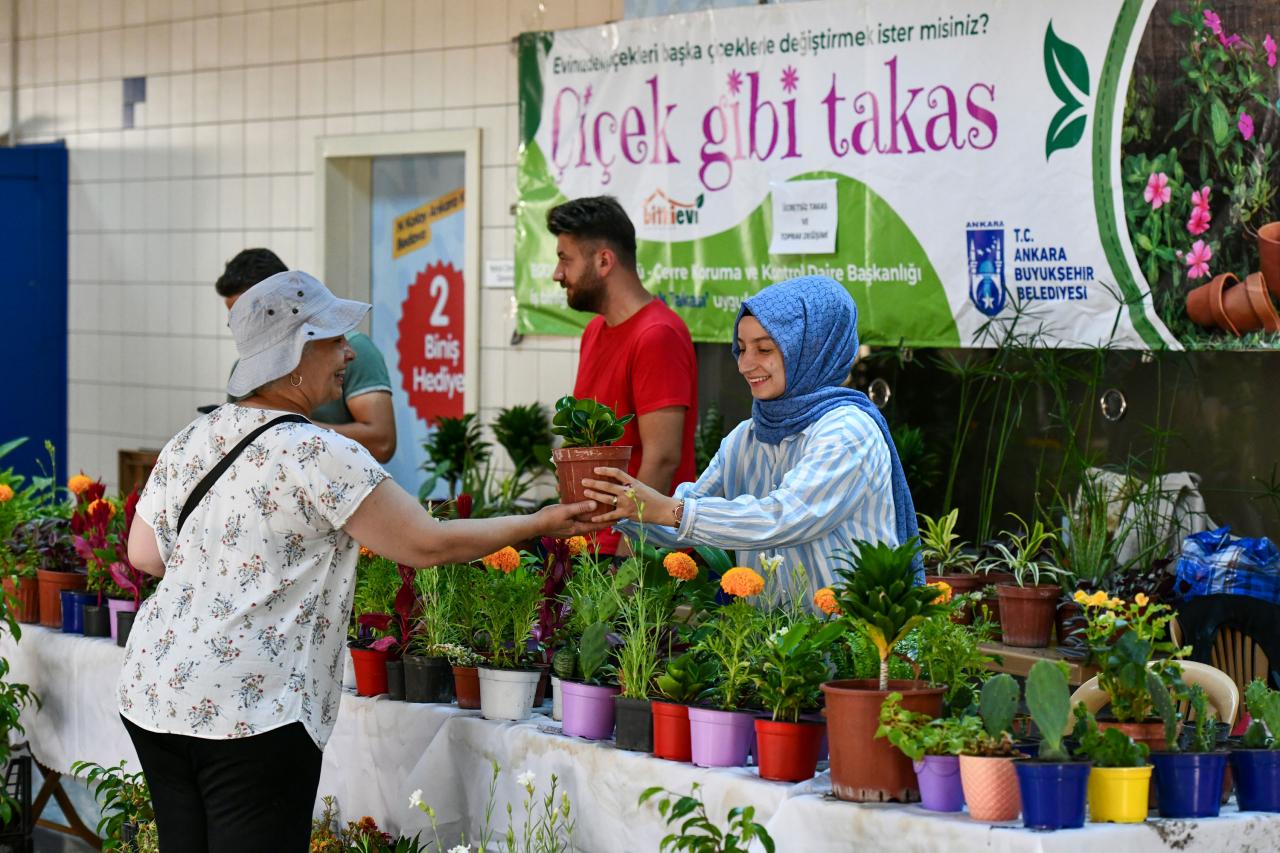 ÇİÇEK TAKASI UYGULAMASININ ADRESİ BU KEZ KORU METROSU