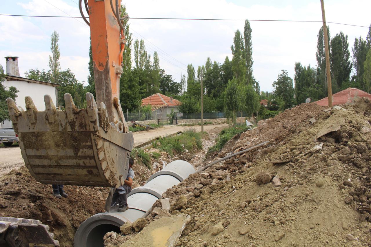 Büyükşehir’den Kırkpınar’da Yağmur Suyu Çalışması