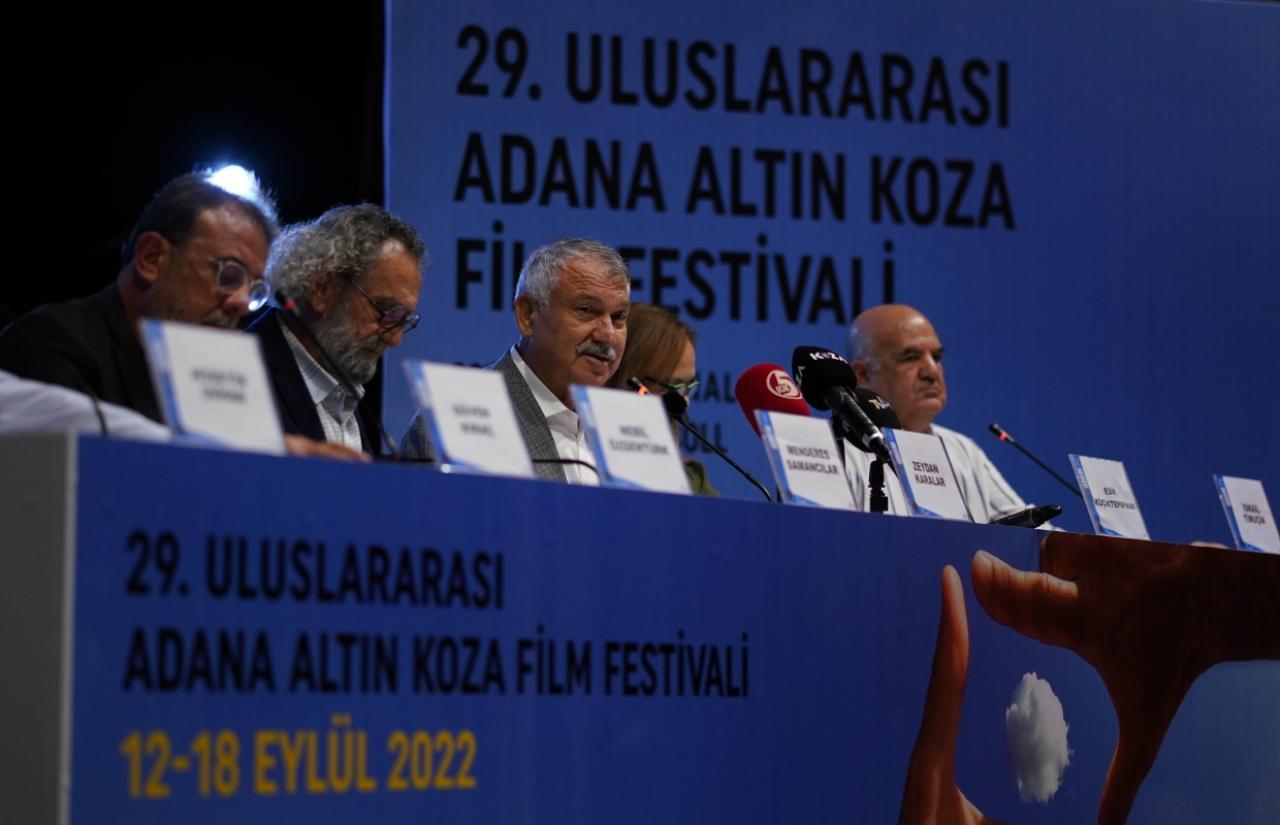 Başkan Zeydan Karalar, “Halkla İç İçe, Sinema Tadında Bir Festival Bizi Bekliyor.”