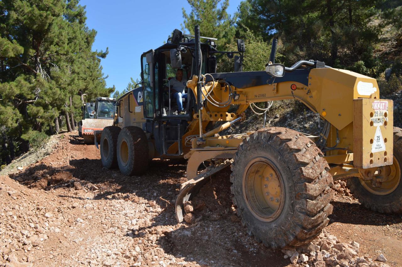 Konyaaltı Üçoluk Mahallesi’nde Stabilize Çalışması