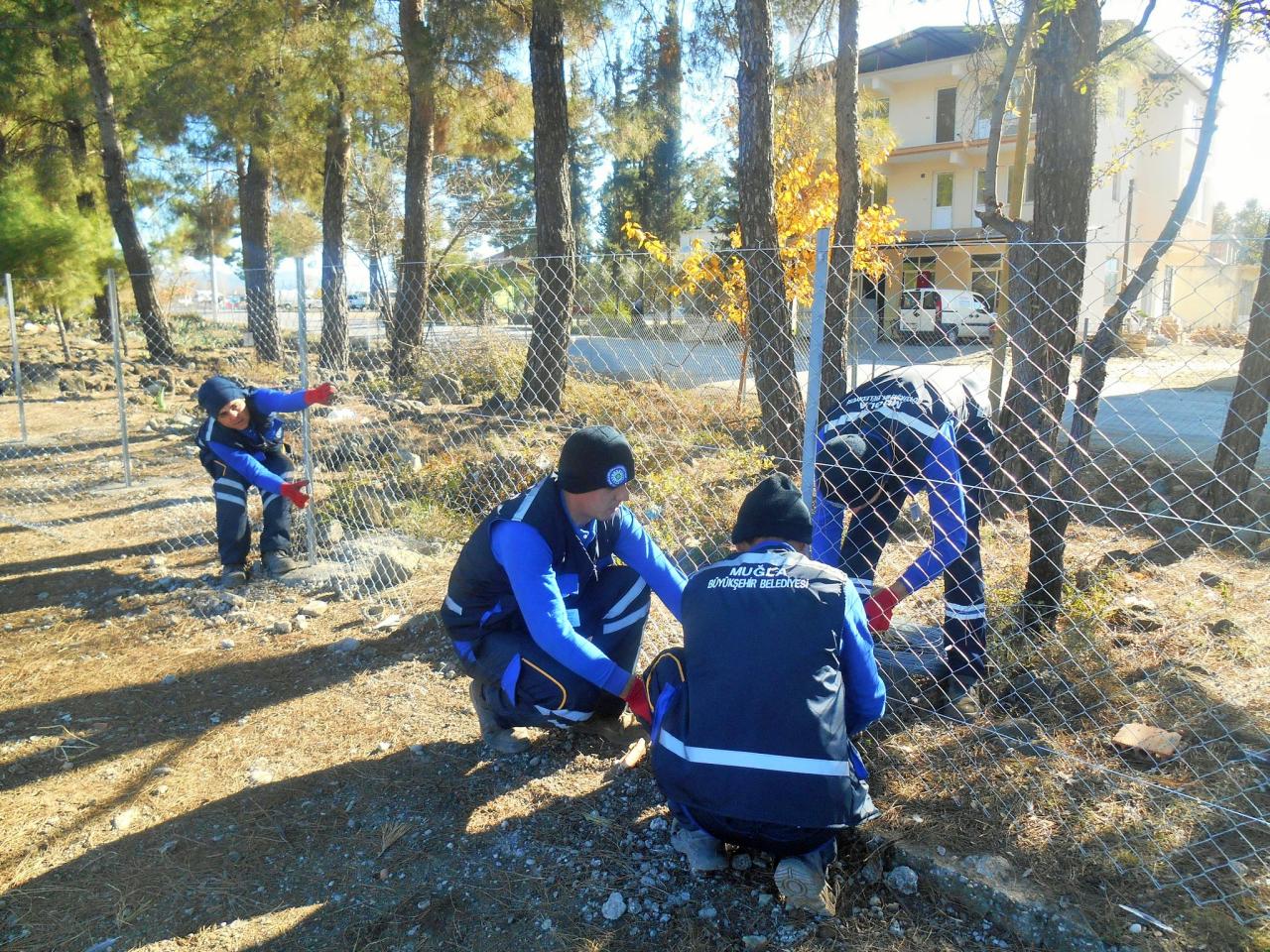 Büyükşehir 1426 Mezarlık Alanını Düzenlemeye Devam Ediyor