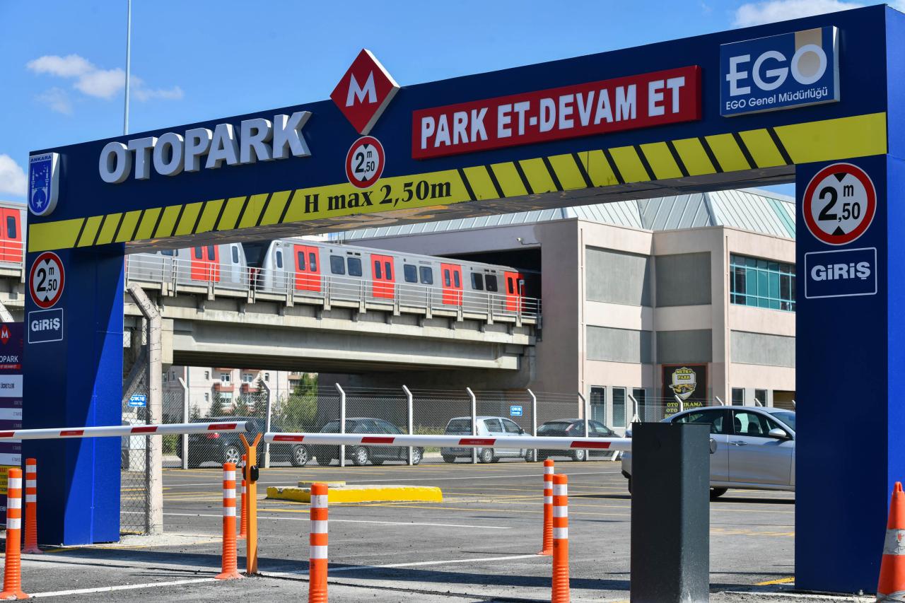 MACUNKÖY METRO İSTASYONU’NDA ‘PARK ET DEVAM ET’ DÖNEMİ BAŞLADI