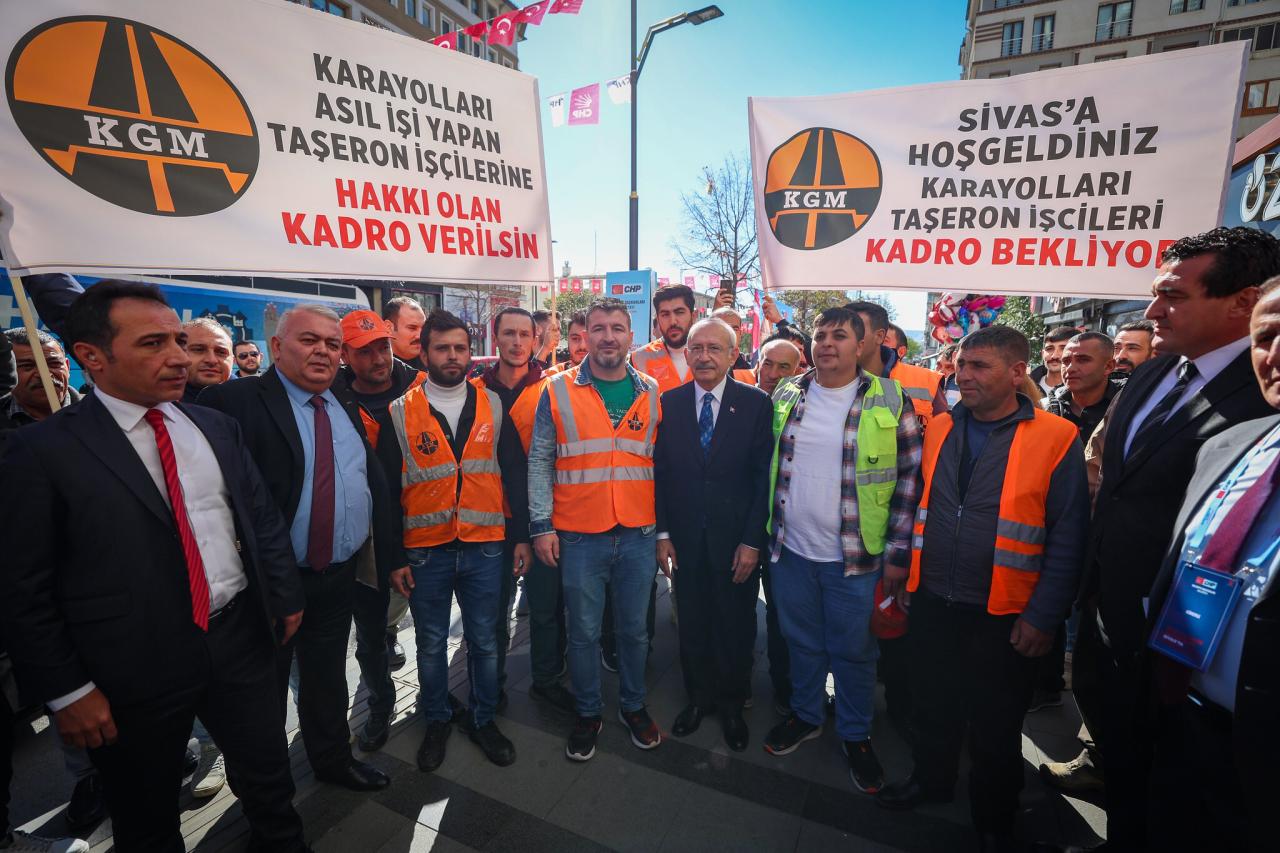 CHP Genel Başkanı Kemal Kılıçdaroğlu, Sivas'ta Kadro Bekleyen Taşeron İşçilerle Görüştü