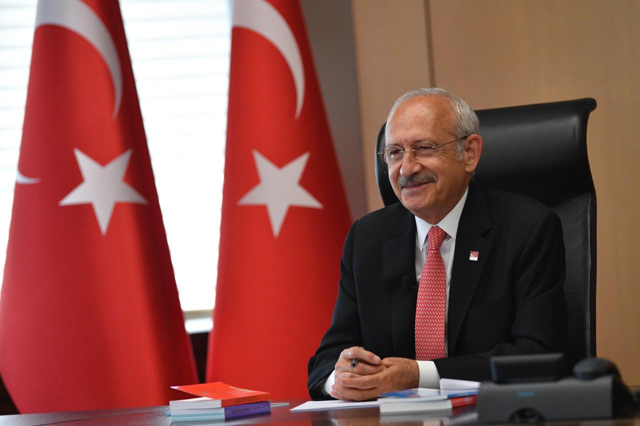 CHP Genel Başkanı Kemal Kılıçdaroğlu, SP Genel Başkanı Temel Karamollaoğlu'nu Kutladı