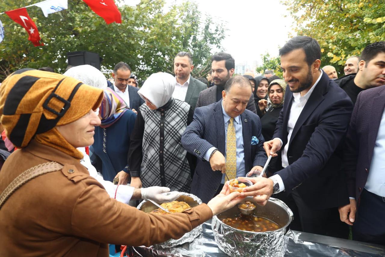 BAĞCILAR’DA 8’İNCİ KESTANE HASADI YAPILDI