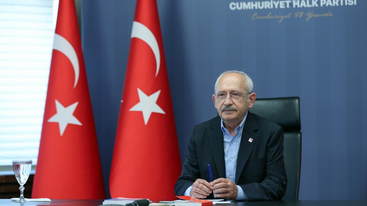 CHP Genel Başkanı Kemal Kılıçdaroğlu, Bülent Ecevit'i Andı