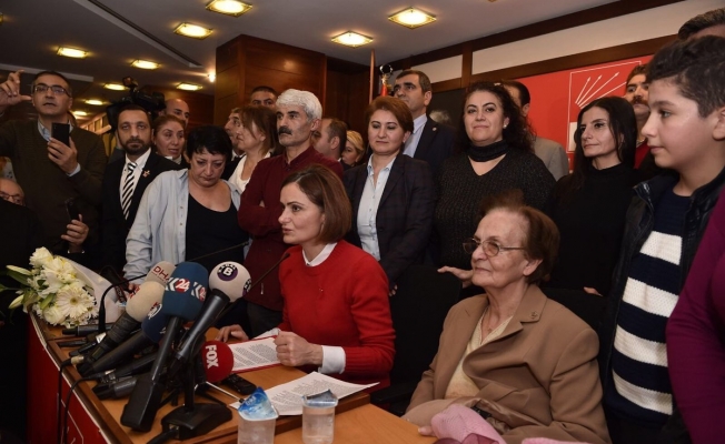 Canan Kaftancıoğlu, İl Başkanlığı'nı devraldı