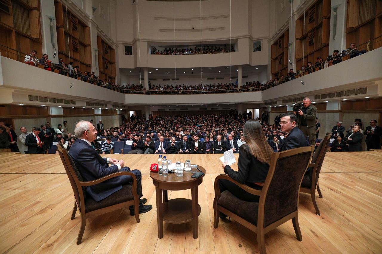 CHP Genel Başkanı Kemal Kılıçdaroğlu, Bilkent Üniversitesi'nde Öğrencilerle Bir Araya Geldi