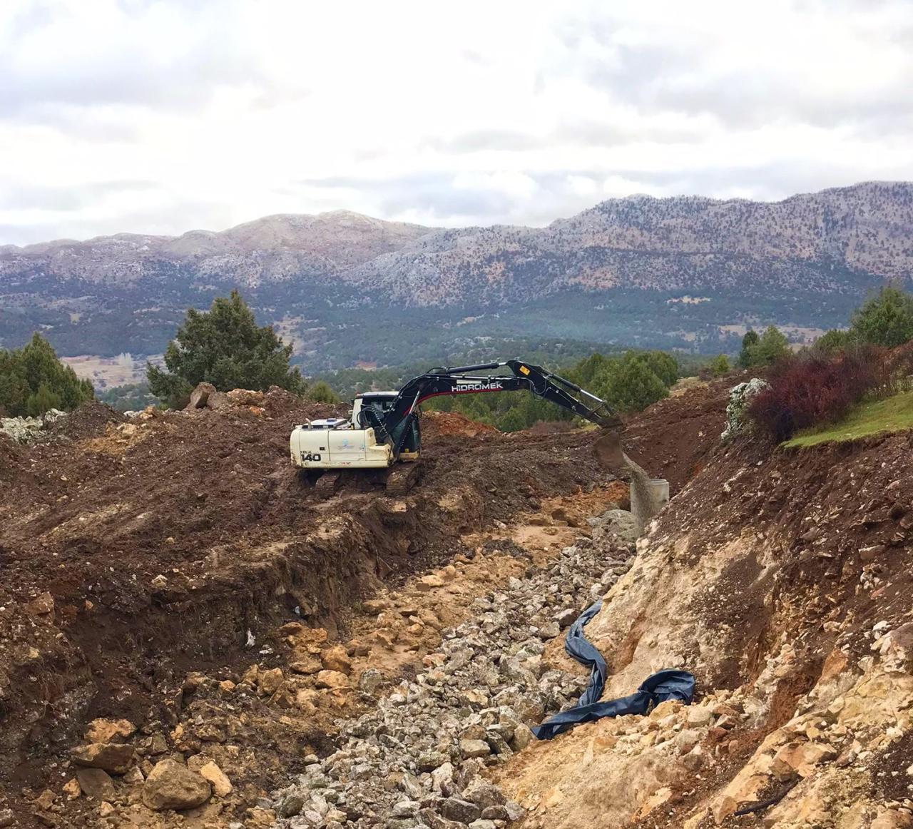 Büyükşehir, Seydikemer Kayabaşı Mahallesi’ne ek su kaynağı sağlıyor