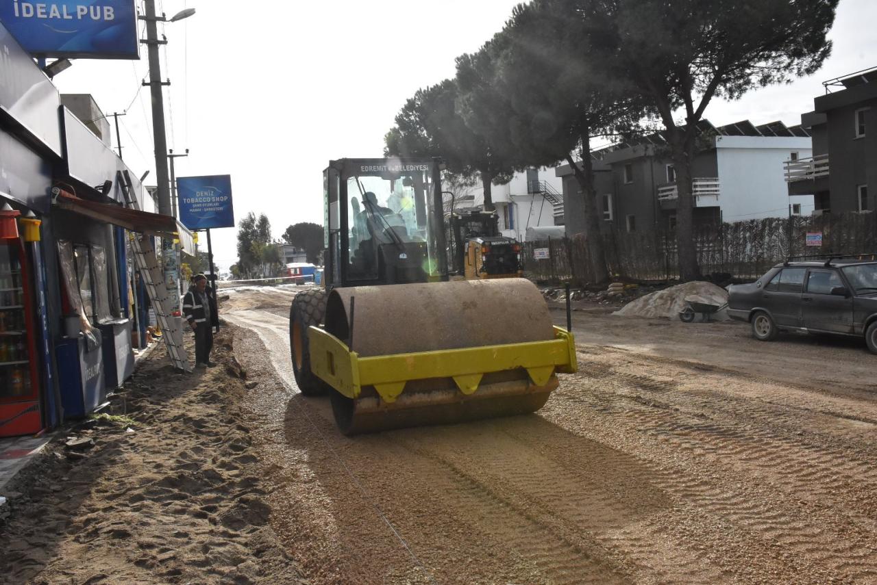 Altınkum Atatürk Caddesi Yenileniyor