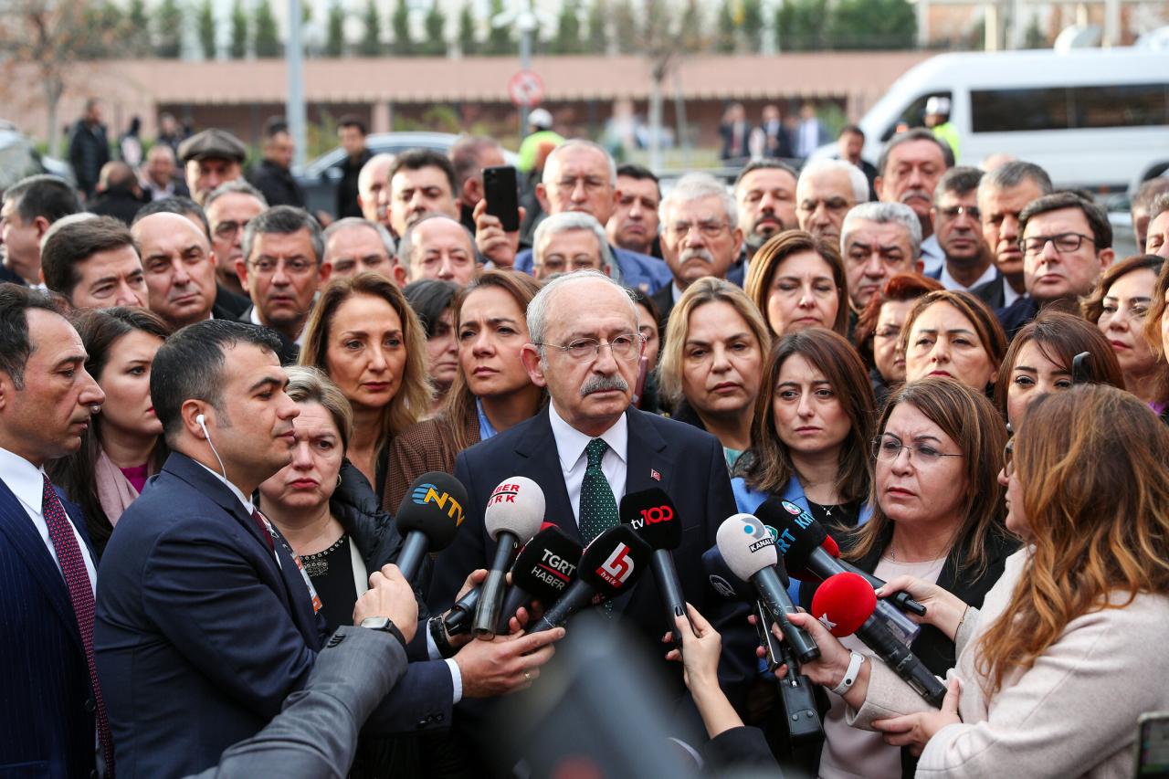 CHP Lideri Kılıçdaroğlu, TBMM'den Adalet Bakanlığı'na Yürüdü: Gerçekten Çok Öfkeliyim!