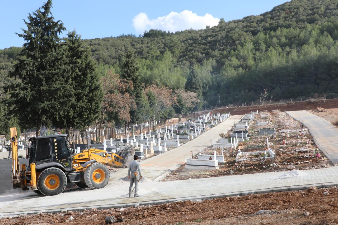 Yatağan, Milas ve Menteşe Şehir Mezarlıkları Yenilendi