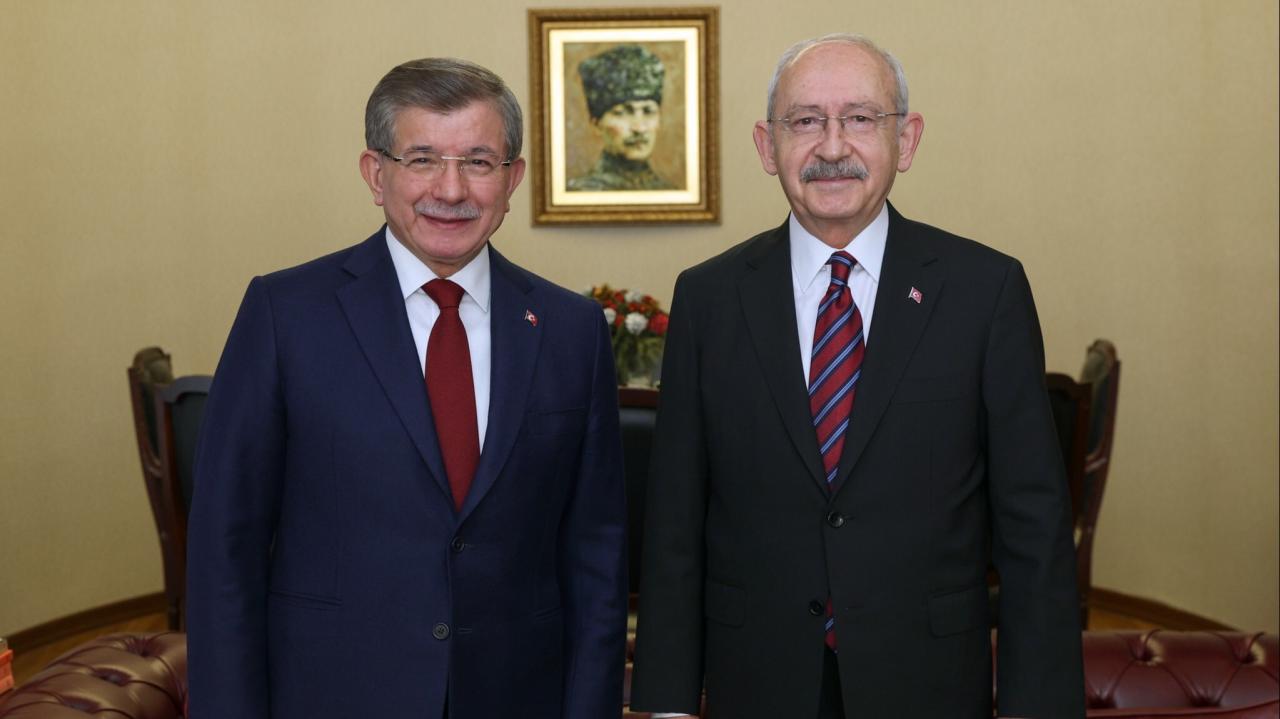 CHP Genel Başkanı Kılıçdaroğlu, Gelecek PArtisi Lideri Davutoğlu'yla Bir Araya Geldi