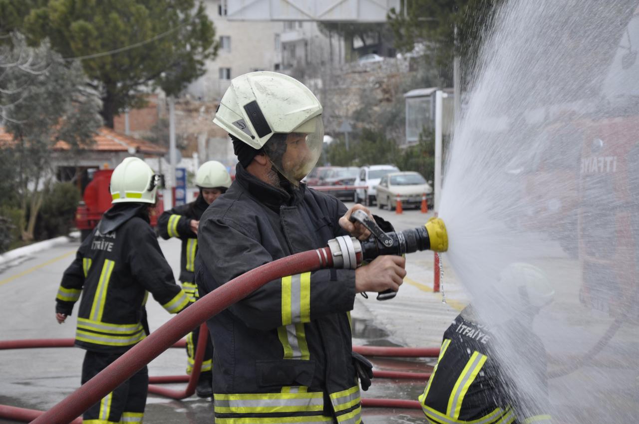 Büyükşehir İtfaiyesi’nden 277 Bin Kişiye Eğitim