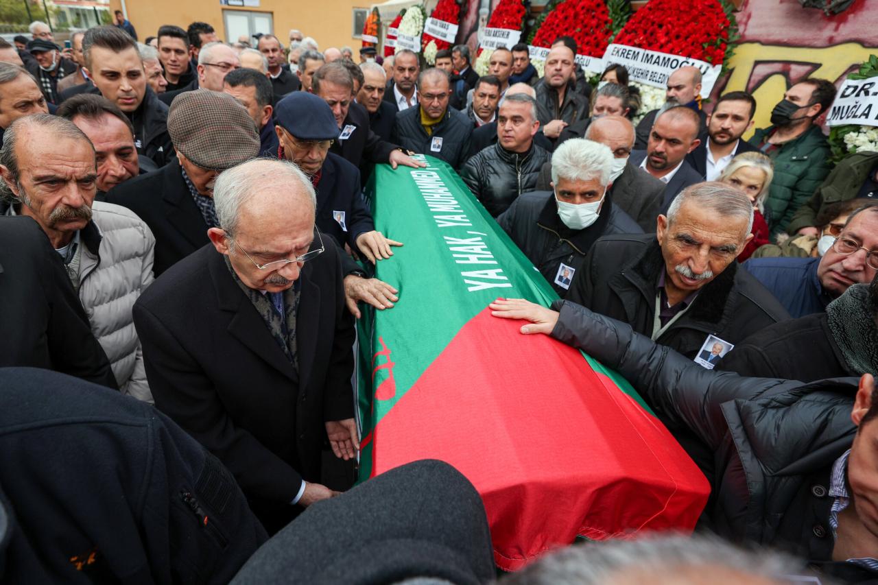 CHP Genel Başkanı Kemal Kılıçdaroğlu, Dayısı Ali Gündüz'ü Sonsuzluğa Uğurladı