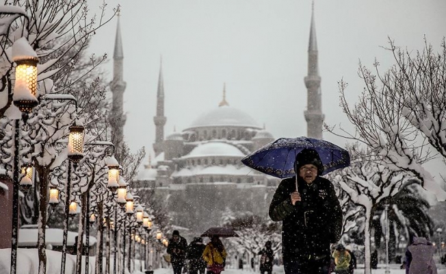 İstanbul'da kar yağışı başladı