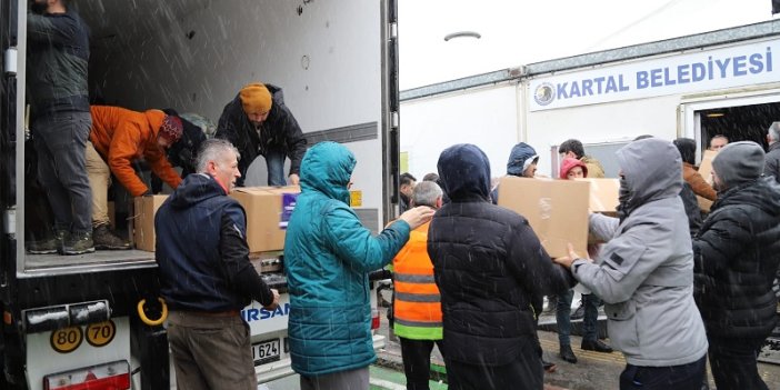 Kartal Belediyesi’nin Yardım Tırları, Deprem Bölgelerine Hareket Etti