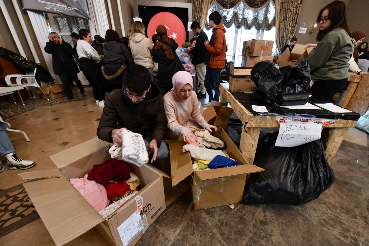 ANKARA BÜYÜKŞEHİR BELEDİYESİNİN YARDIM SEVKİYATI SÜRÜYOR: İŞTE DESTEK NOKTALARI