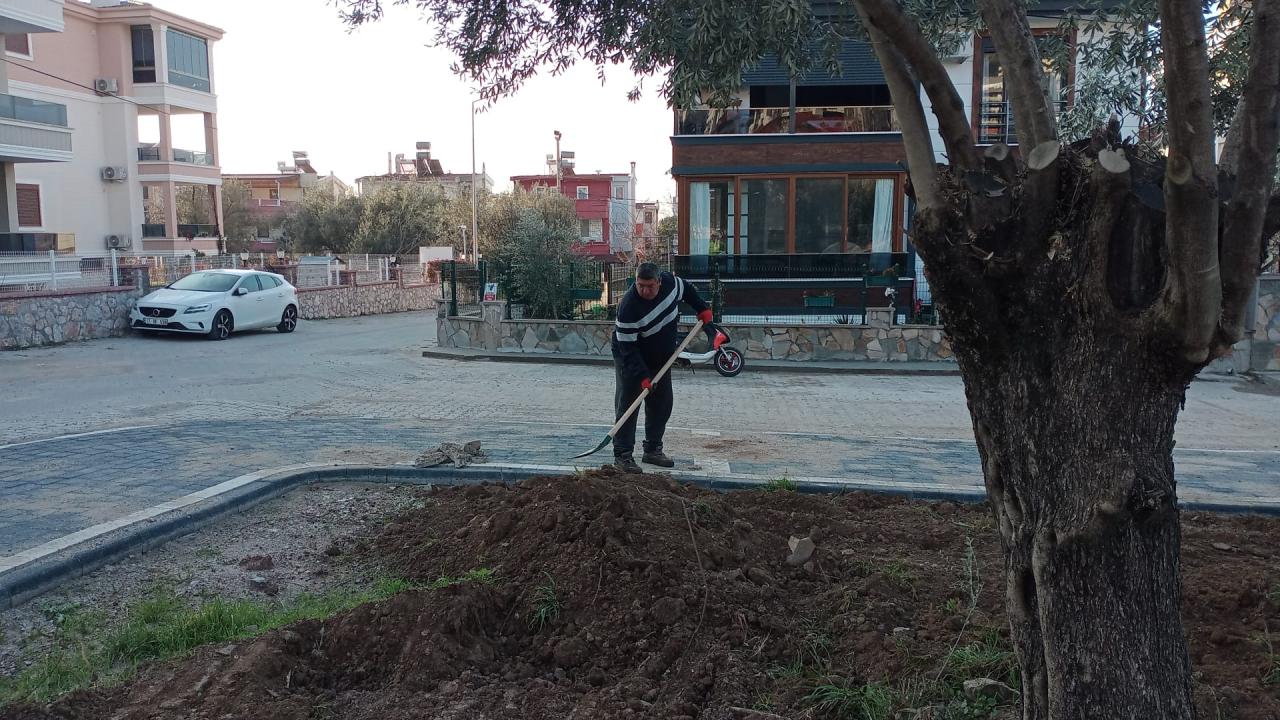 Yeni Parklarda Peyzaj Düzenlemeleri Devam Ediyor