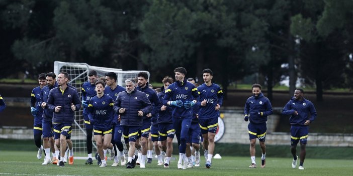 İSTANBUL VALİLİĞİ: FENERBAHÇE-BEŞİKTAŞ MÜSABAKASINA MİSAFİR TAKIMIN SEYİRCİSİ ALINMAYACAK