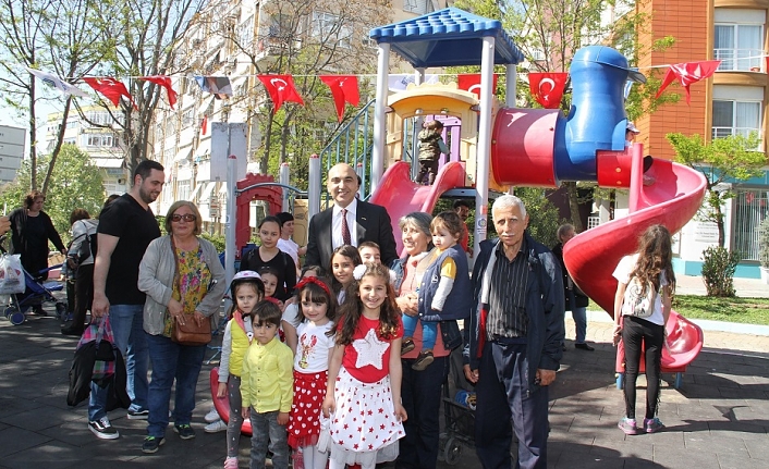 Demokrasi Parkı ve Cumhuriyet Evi Bakırköy'de açıldı