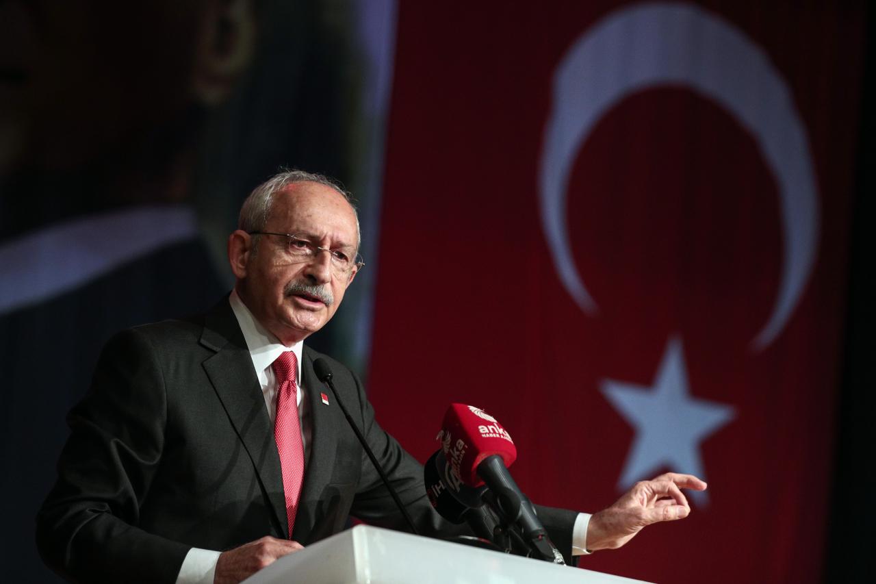 CHP Lideri ve Cumhurbaşkanı Adayı Kılıçdaroğlu: “Erdoğan, Çıkar Ağzındaki Baklayı, ‘Affedersiniz’ Diyerek Söyle, Rahatla”