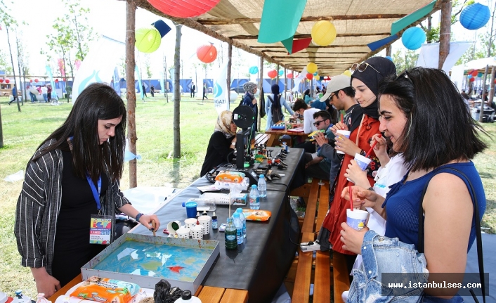 Sultangazi Bilim ve Kültür Merkezi Gençlik Festivali'nde