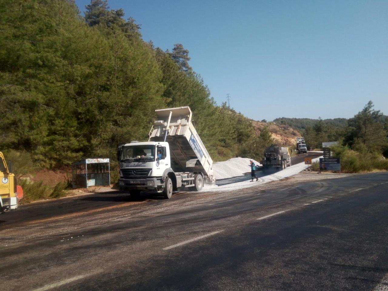 Büyükşehir, Milas’ta 473 Km Yol Çalışması Yaptı