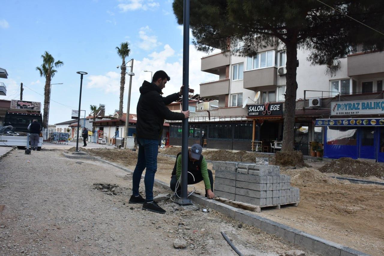 Akçay Sarıkız Meydanı Yeniden Düzenleniyor