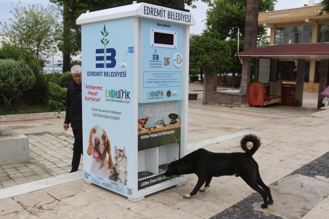 Atıklarınız Sokak Hayvanlarına Can Olsun