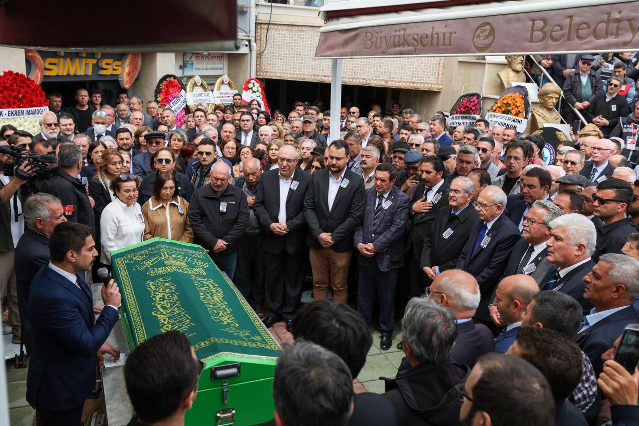 CHP Genel Başkanı ve Cumhurbaşkanı Adayı Kemal Kılıçdaroğlu, Prof. Dr. Hüseyin Özdağ’ın Cenaze Törenine Katıldı