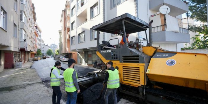 KARTAL’IN SOKAKLARINDA ASFALT ÇALIŞMALARI DEVAM EDİYOR 