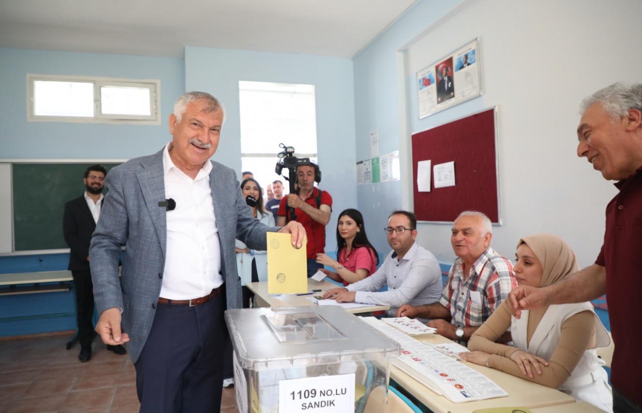 Başkan Zeydan Karalar Oyunu Kullandı, Tüm Annelerin Anneler Günü’nü Kutladı