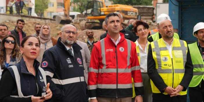 Kartal’da, Deprem Seferberliği Ara Vermeden Devam Ediyor