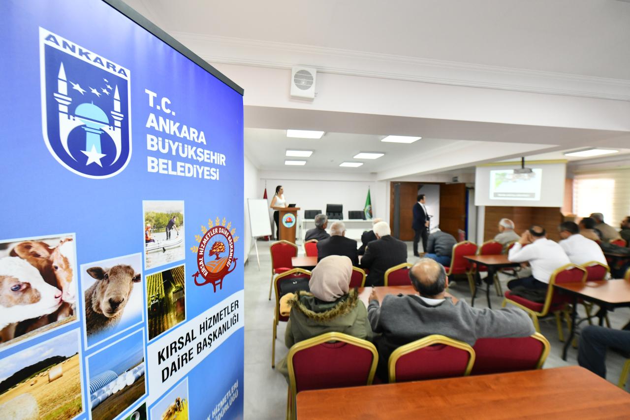 ANKARALI BAL ÜRETİCİLERİ İÇİN EĞİTİMLER DEVAM EDİYOR: ARICILIK AKADEMİSİ’NİN 3’ÜNCÜSÜ TAMAMLANDI