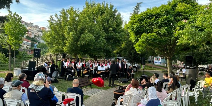 MALTEPE BELEDİYESİ TÜRK HALK MÜZİĞİ KOROSU’NDAN ‘YAZA MERHABA’ KONSERİ