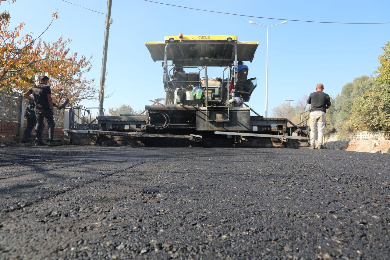 Büyükşehirden, 40 Mahallede Yol Çalışması