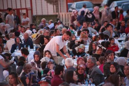 ‘BEREKET KONVOYU’ YUNANİSTAN GÜMÜLCİNE’DE