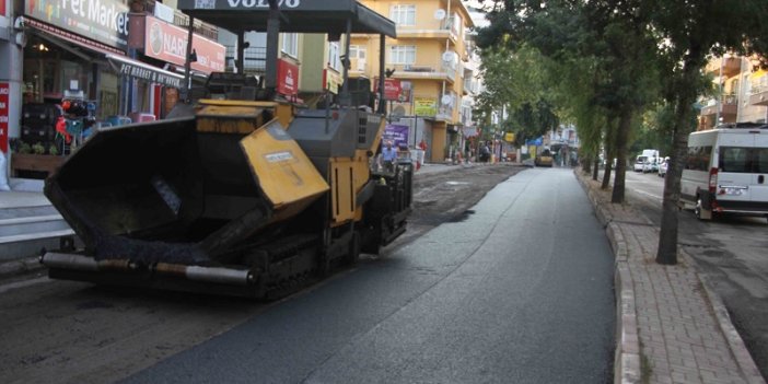 KARTAL’DA ASFALT SEFERBERLİĞİ DEVAM EDİYOR