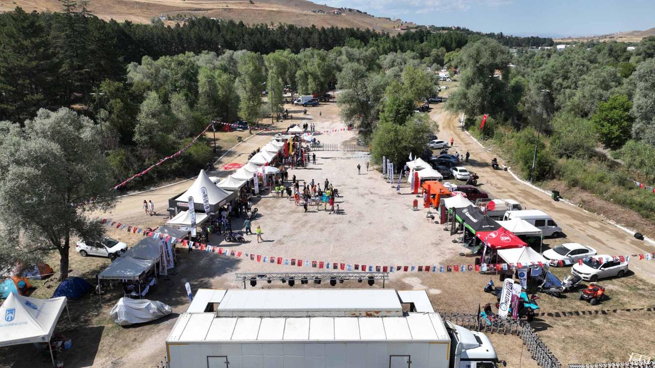 BAŞKENT ‘4. ANKARA MOTOSİKLET FESTİVALİ’NE EV SAHİPLİĞİ YAPTI