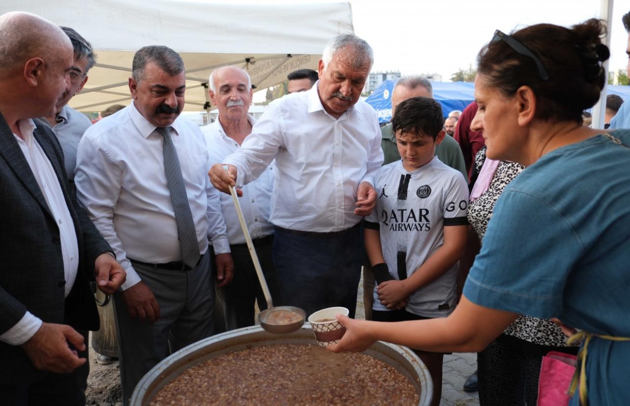 Büyükşehir Destekli Aşure Etkinliği ve Sevcan Orhan Konseri