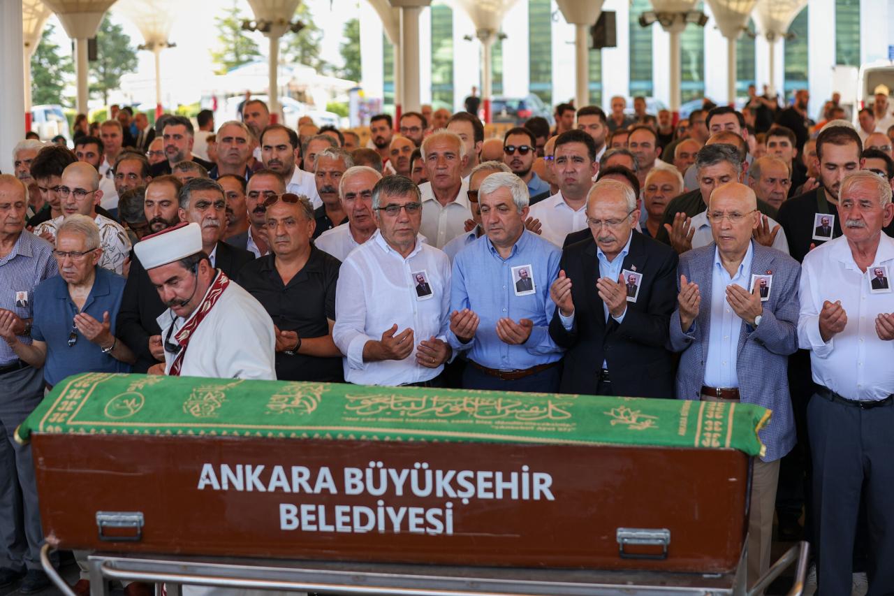 CHP Genel Başkanı Kemal Kılıçdaroğlu, Faruk Özdemir'in Cenaze Törenine Katıldı