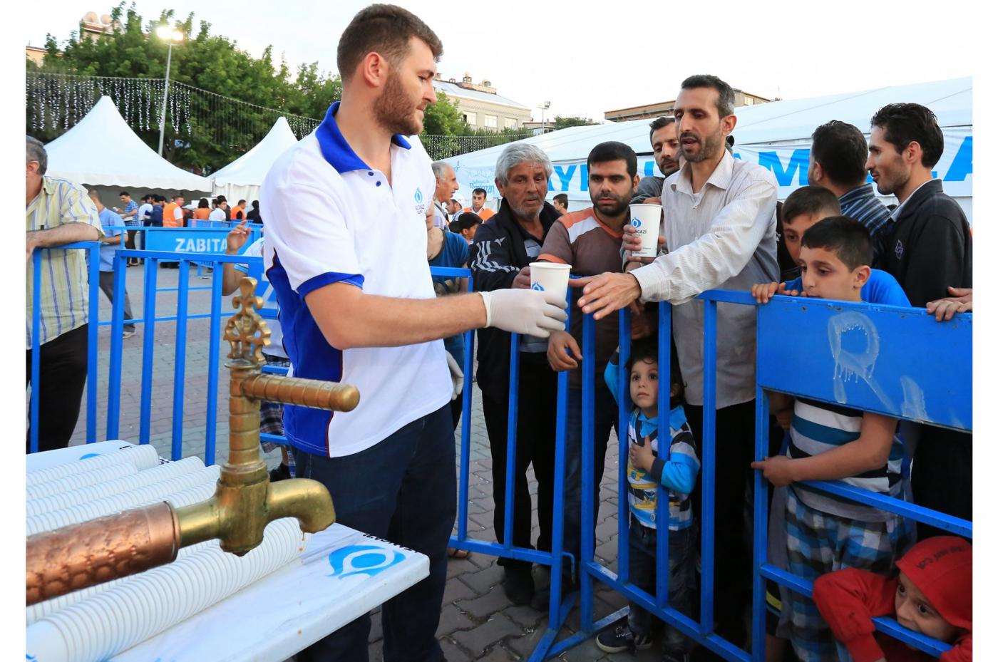 Sultangazi'de Dev Çorba Çeşmeleri