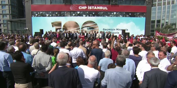 ÖZGÜR ÇELİK, CHP İSTANBUL İL BAŞKANLIĞI ADAYLIĞINI İLAN ETTİ