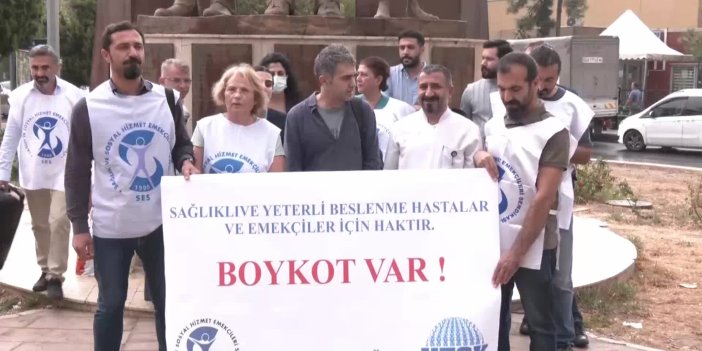 SAĞLIK EMEKÇİLERİ, HASTANELERDE VERİLEN YEMEKLERİ PROTESTO ETTİ