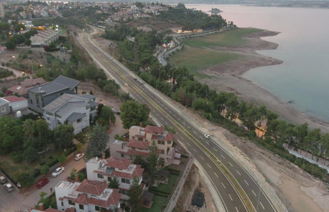 Şantiyeye Dönen Adana’da Dev Hizmetler Halkla Buluşuyor