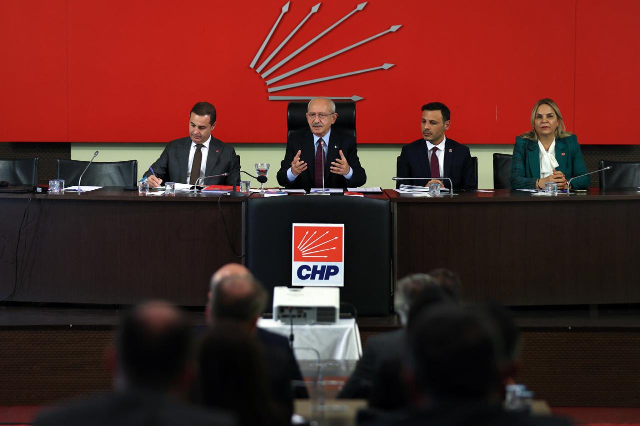 CHP Genel Başkanı Kemal Kılıçdaroğlu, CHP İstanbul İl Başkanı Çelik, İlçe Başkanları ve İl Yönetimini Kabul Etti