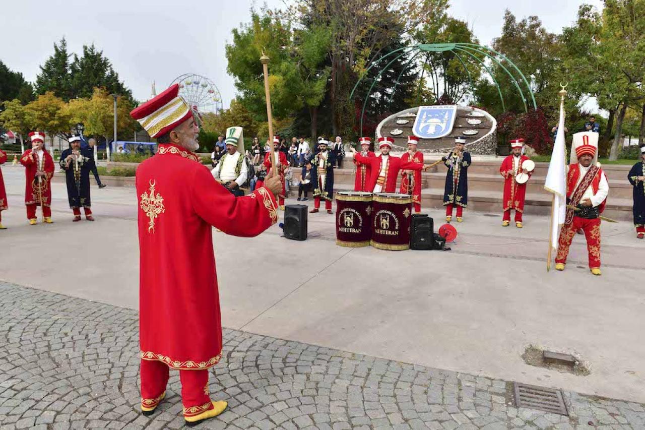 BAŞKENTİN DÖRT BİR YANINDA CUMHURİYETİN 100’ÜNCÜ YAŞI KUTLANIYOR