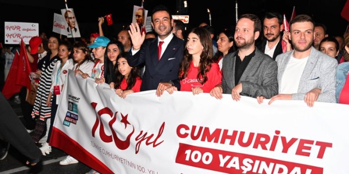 CUMHURİYETİN 100. YILI BEŞİKTAŞ’TA COŞKUYLA KUTLANDI